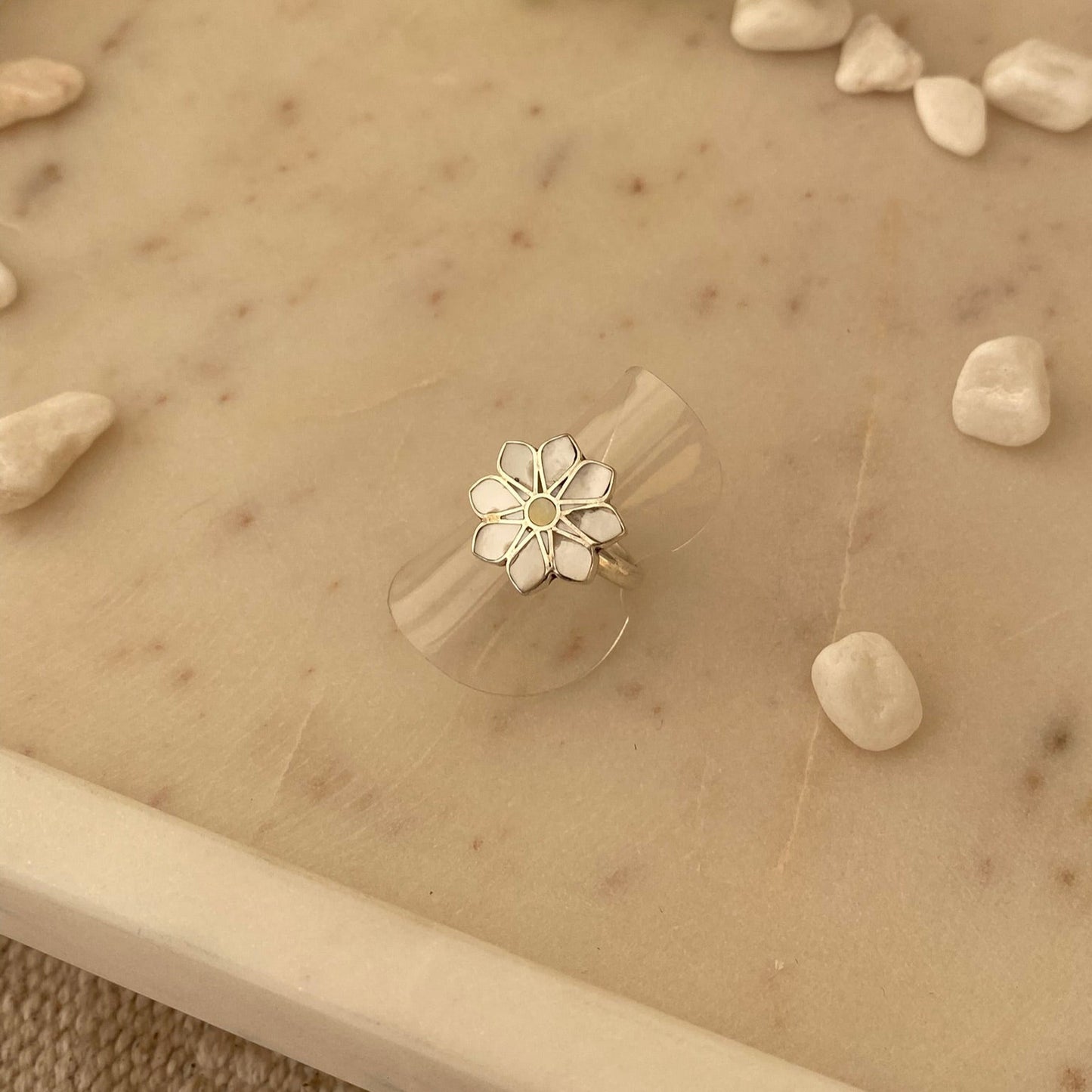 BAGUE FLEUR ANDINE NACRE